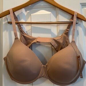 Skims Fits Everybody T-Shirt Demi Bra - Size 42B NWT
